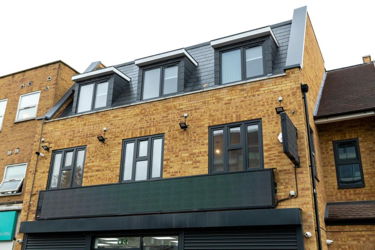 Cosy Flats Near Heathrow, Group Bookings Available With Parking Space Hounslow Esterno foto